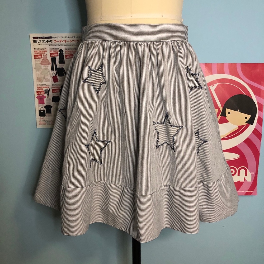 Y2K era Urban Outfitters Pinstripe Star Appliqué Cute Gathered Skirt M